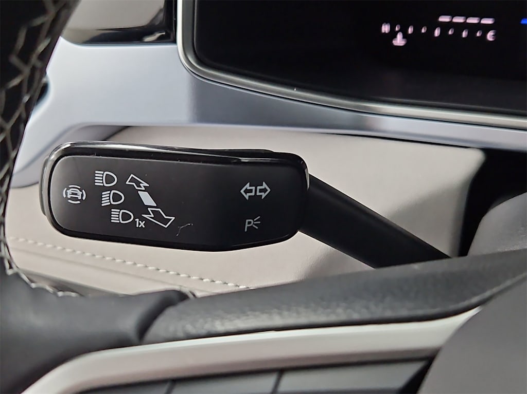 Thumbnail: 2025 Volkswagen Taos - 32