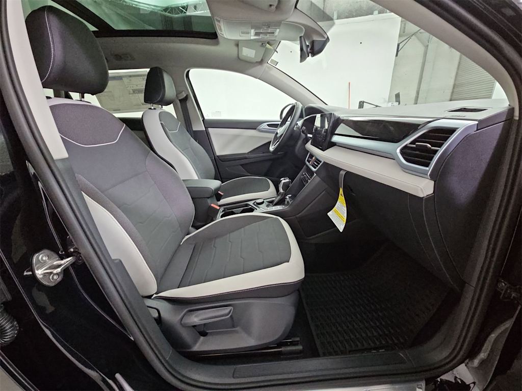 Thumbnail: 2025 Volkswagen Taos - 29