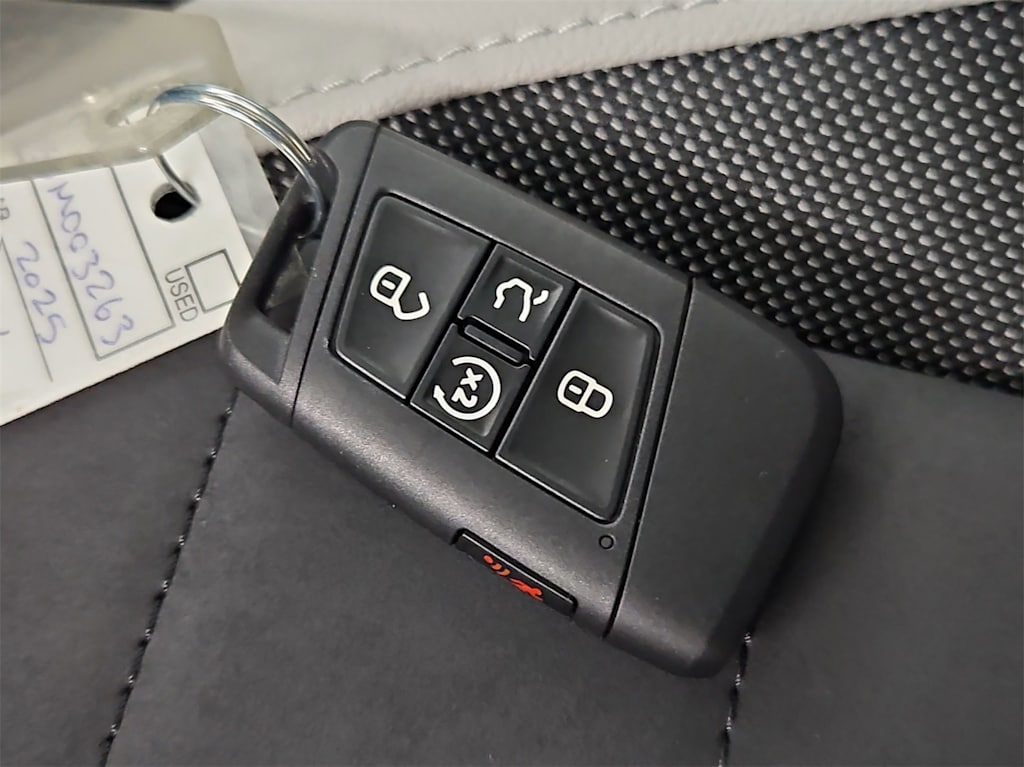 Thumbnail: 2025 Volkswagen Taos - 19