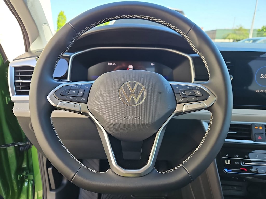 Thumbnail: 2026 Volkswagen Taos - 14