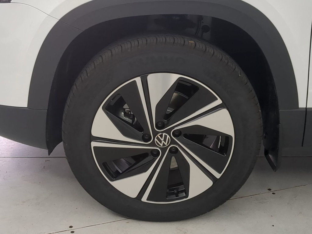 Thumbnail: 2025 Volkswagen Taos - 8