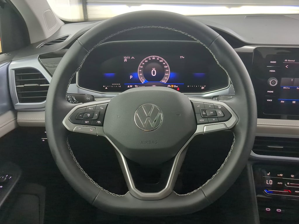Thumbnail: 2025 Volkswagen Taos - 14