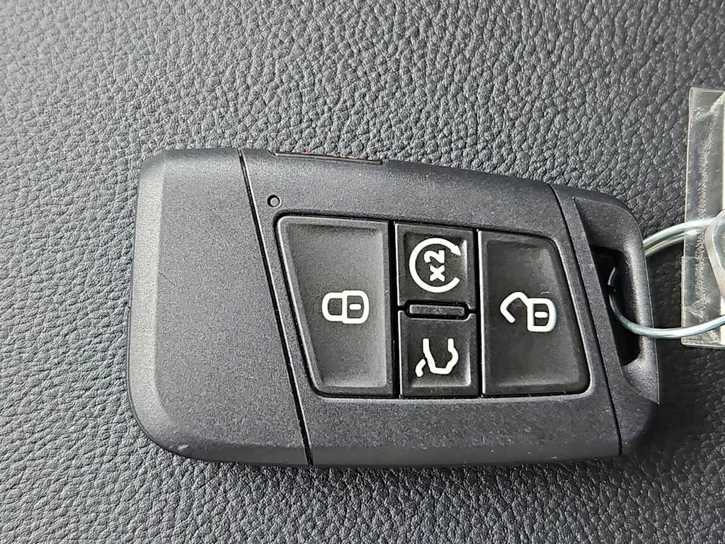 Thumbnail: 2026 Volkswagen Taos - 19
