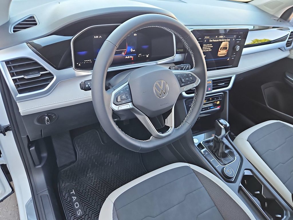 Thumbnail: 2026 Volkswagen Taos - 2