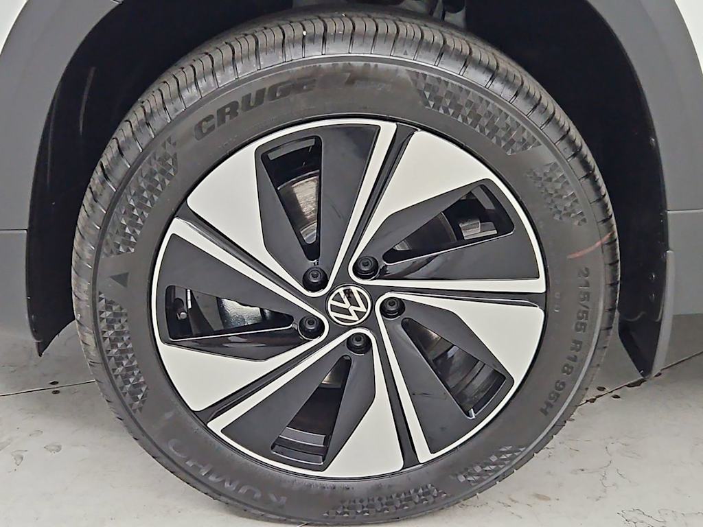 Thumbnail: 2026 Volkswagen Taos - 8