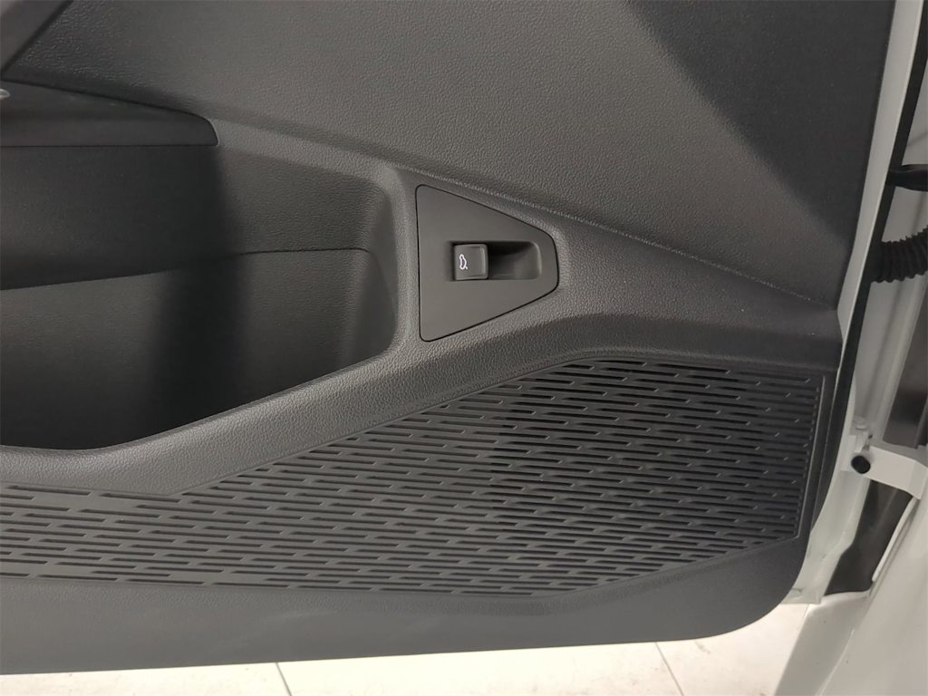 Thumbnail: 2025 Volkswagen Jetta - 34