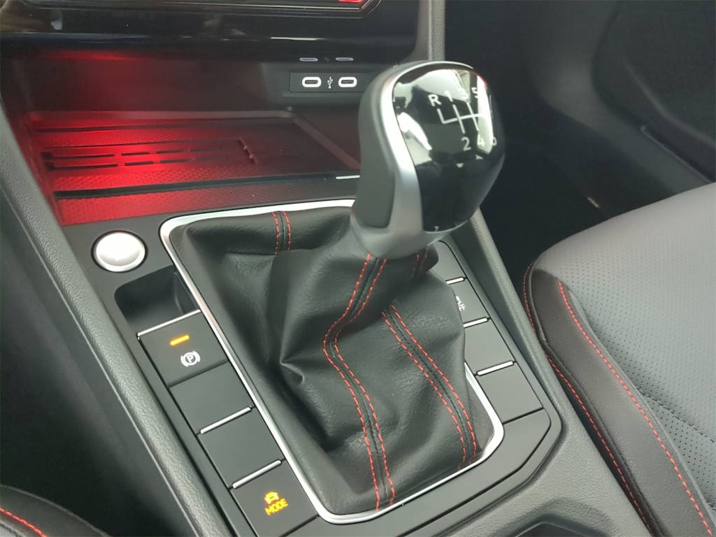 Thumbnail: 2025 Volkswagen Jetta - 16