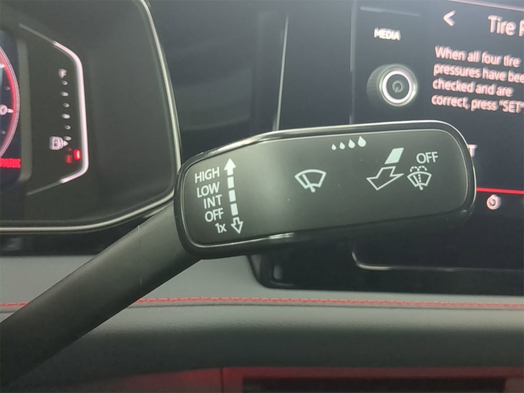 Thumbnail: 2025 Volkswagen Jetta - 17