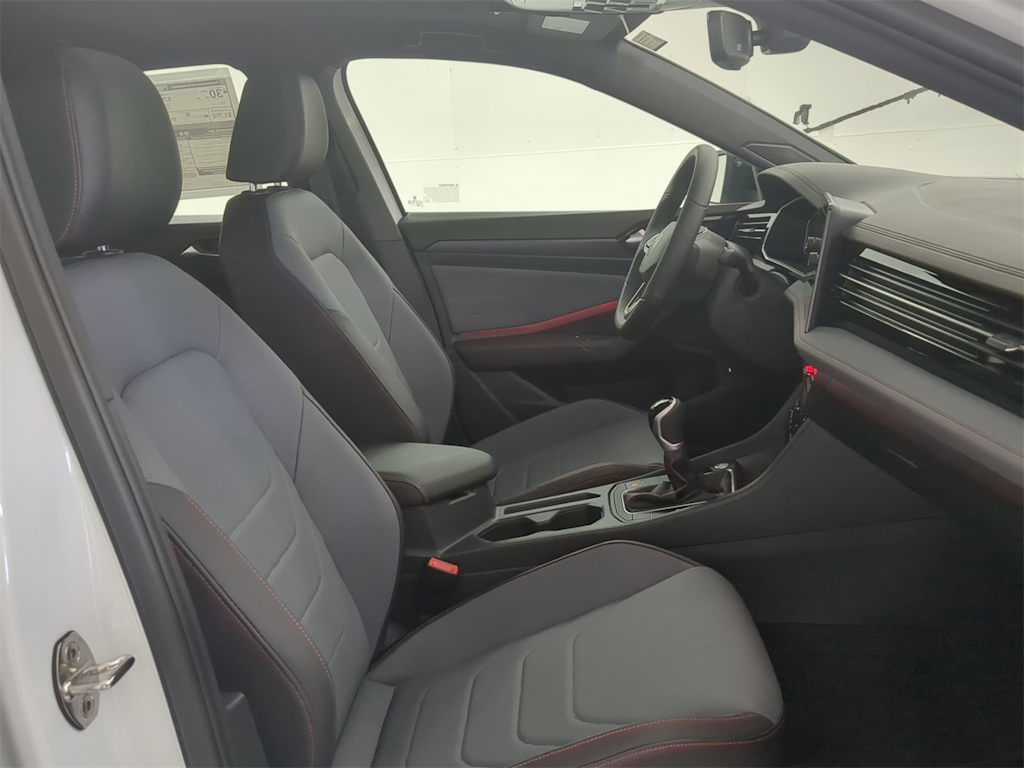 Thumbnail: 2025 Volkswagen Jetta - 12