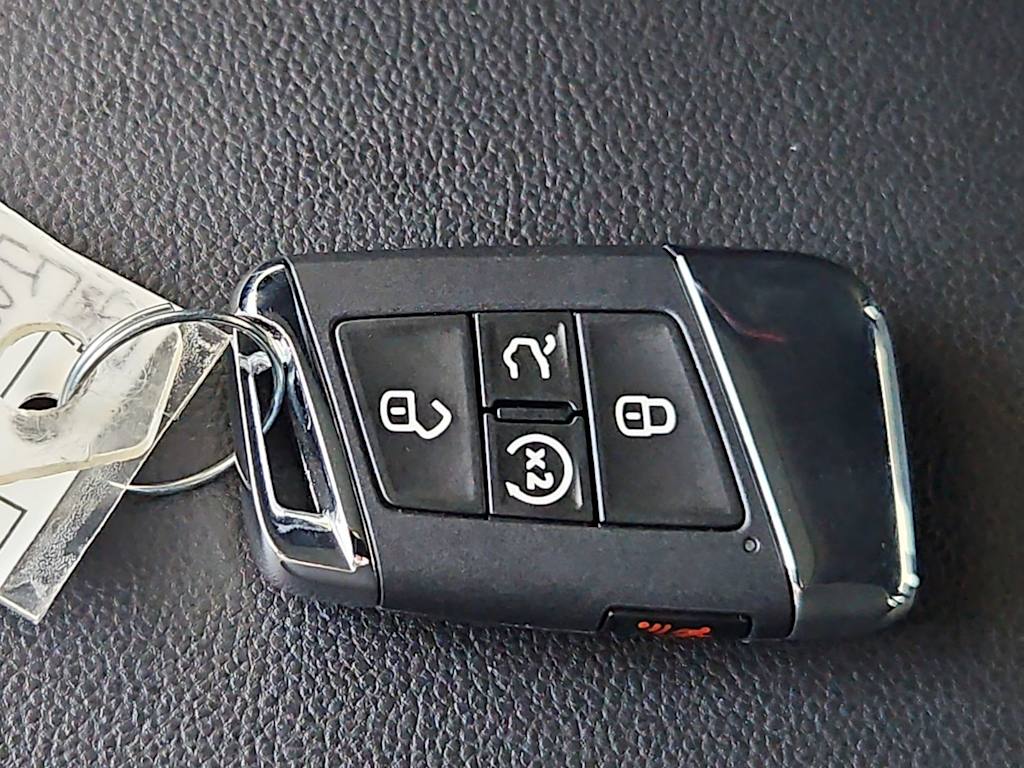 Thumbnail: 2026 Volkswagen Jetta - 18