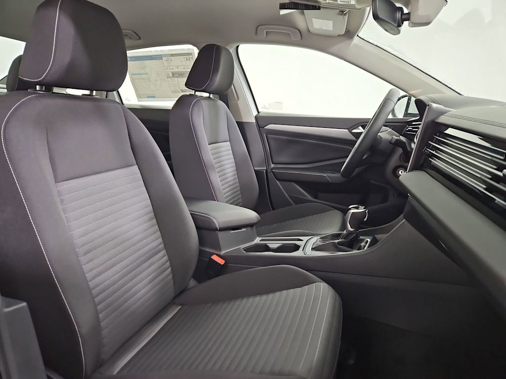 Thumbnail: 2026 Volkswagen Jetta - 28