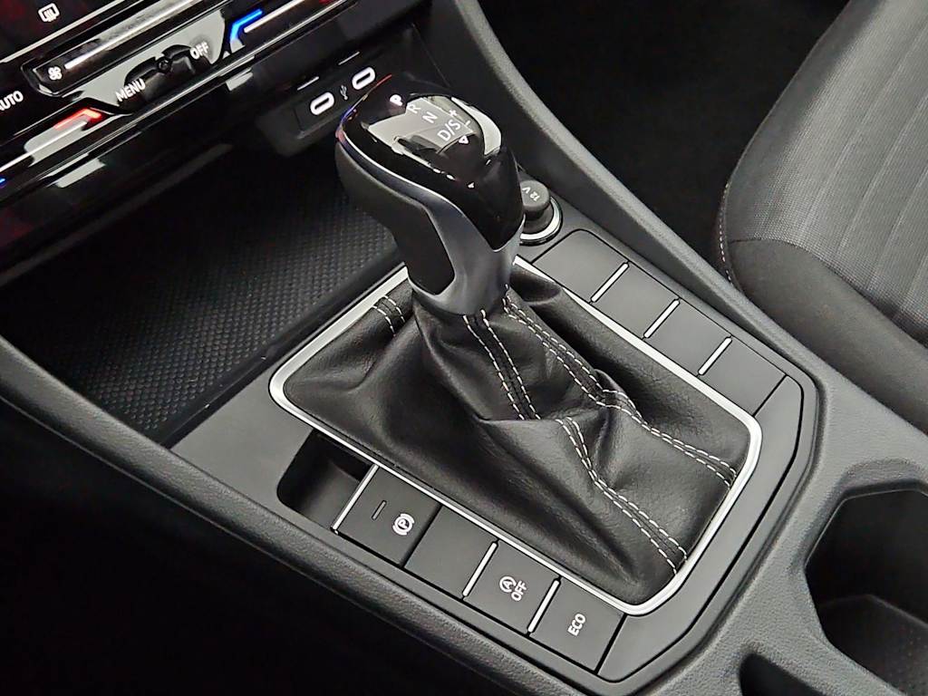 Thumbnail: 2026 Volkswagen Jetta - 16