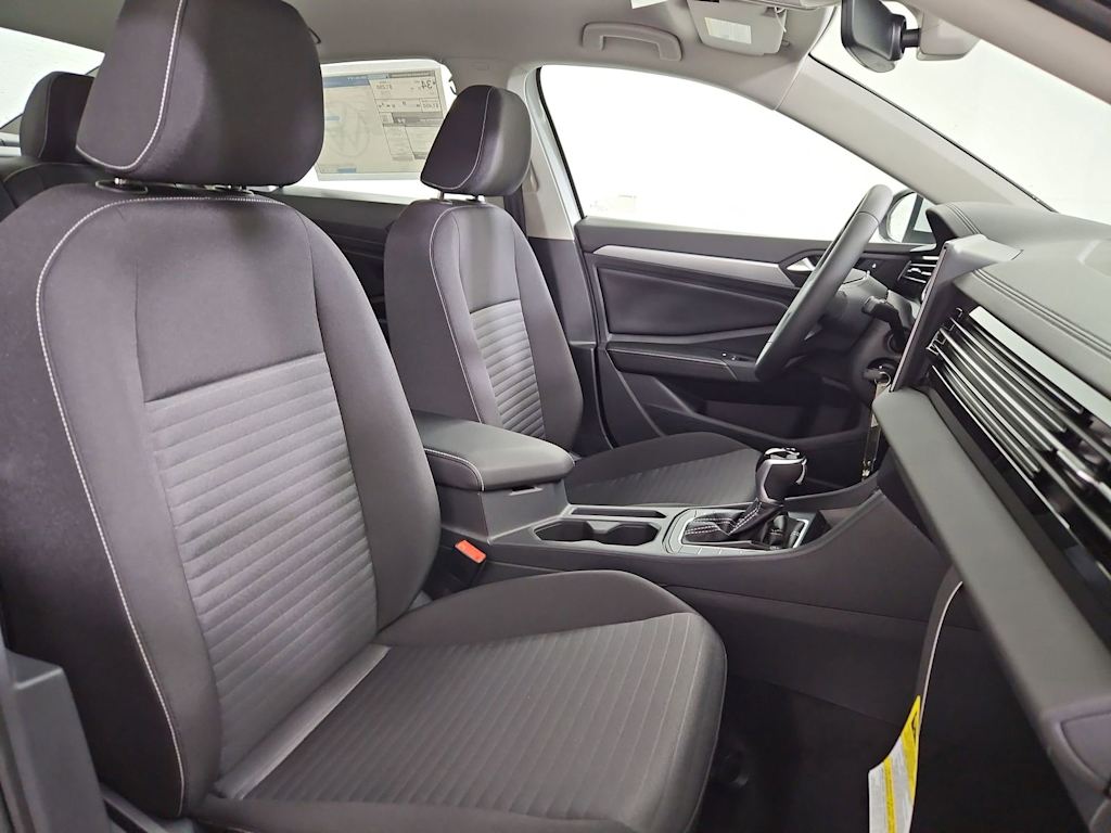 Thumbnail: 2026 Volkswagen Jetta - 28