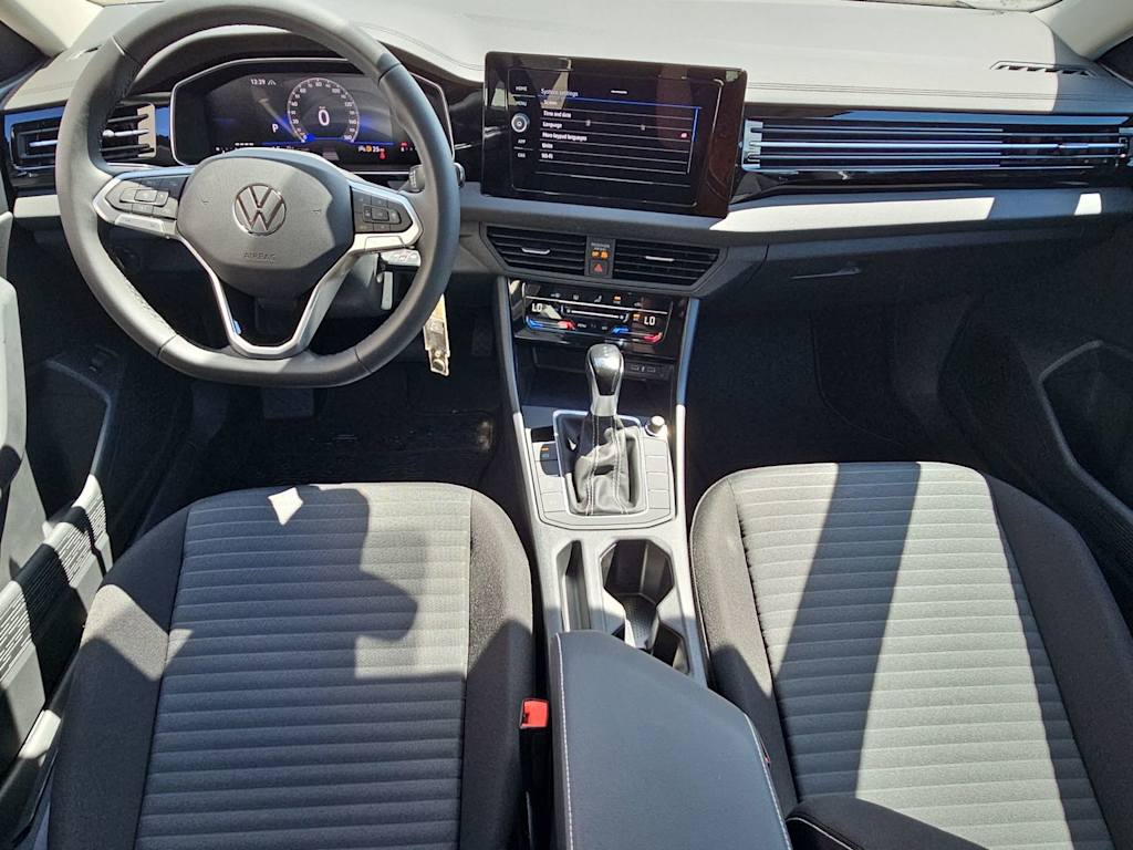 Thumbnail: 2026 Volkswagen Jetta - 9