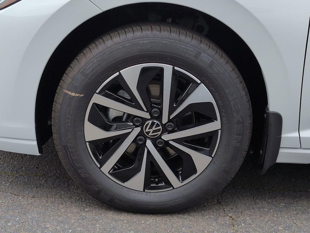 Thumbnail: 2026 Volkswagen Jetta - 8