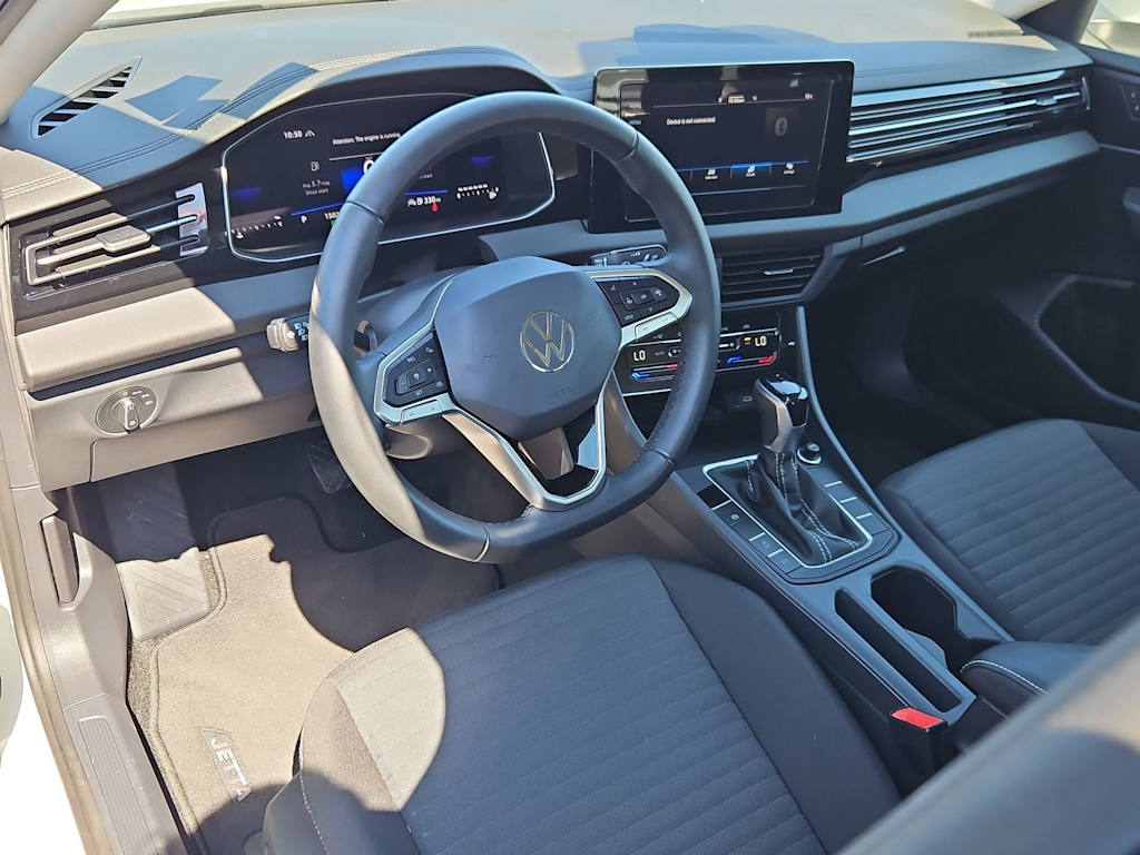 Thumbnail: 2025 Volkswagen Jetta - 2