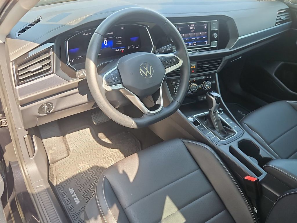 Thumbnail: 2023 Volkswagen Jetta - 2