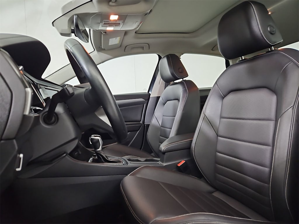 Thumbnail: 2024 Volkswagen Jetta - 11