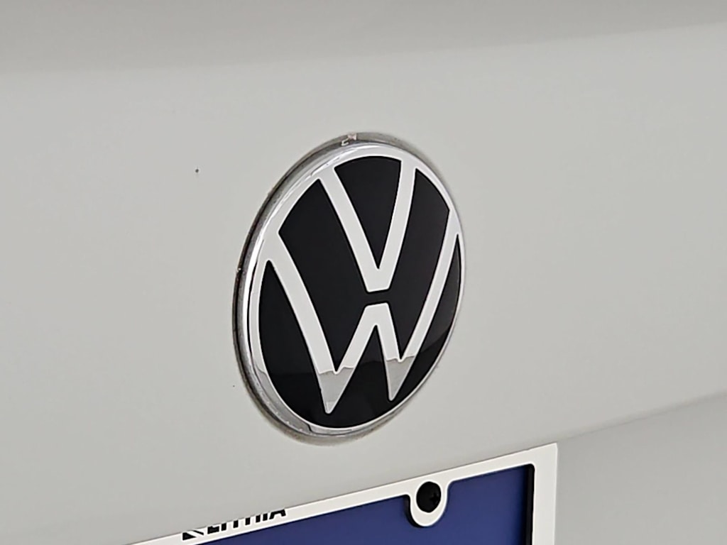Thumbnail: 2023 Volkswagen Jetta - 7