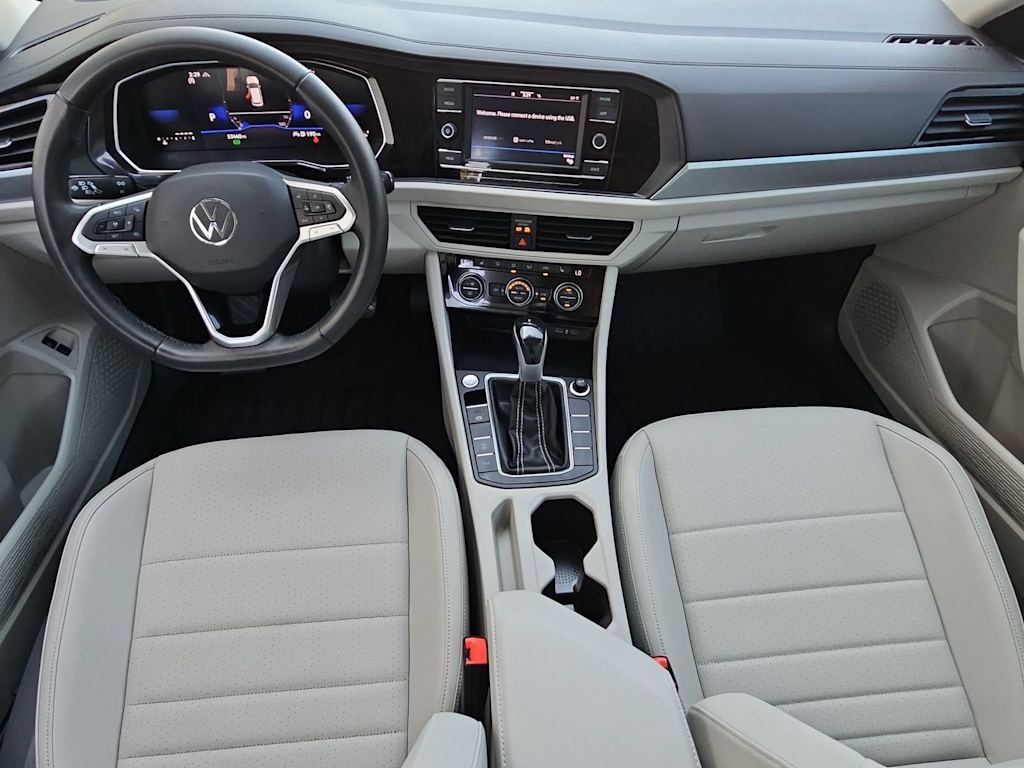 Thumbnail: 2023 Volkswagen Jetta - 10