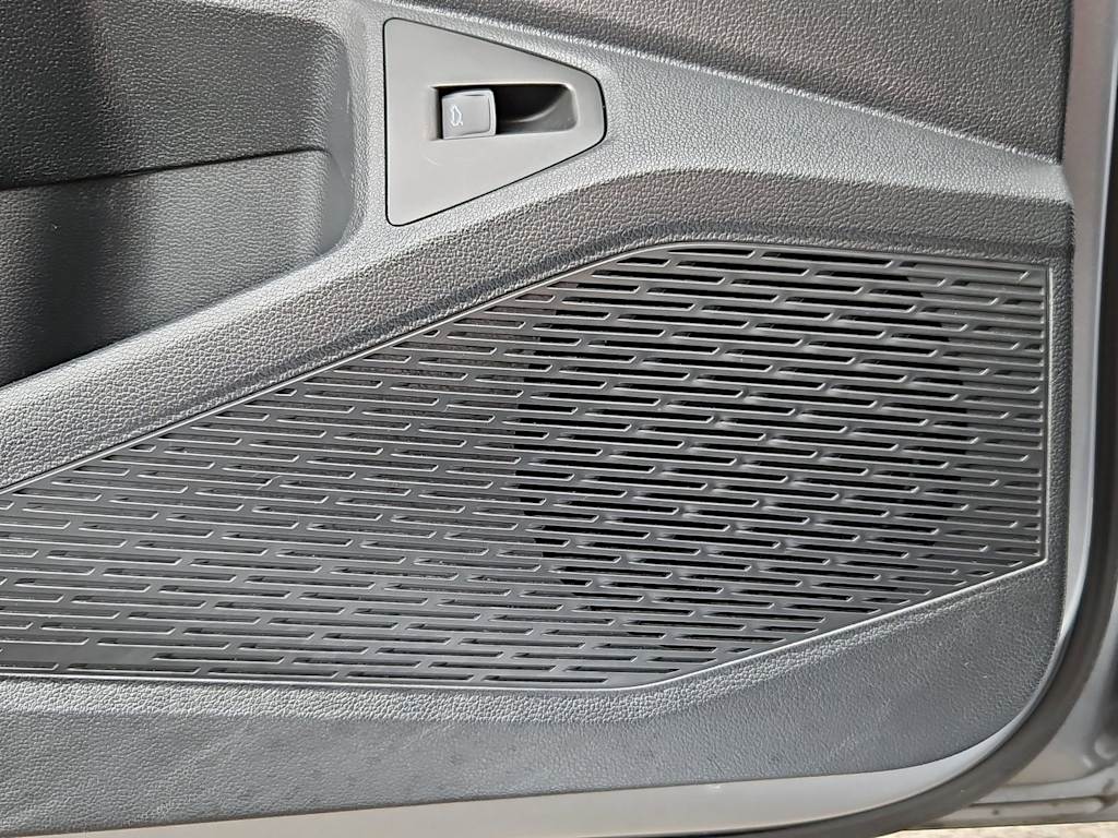 Thumbnail: 2025 Volkswagen Jetta - 35