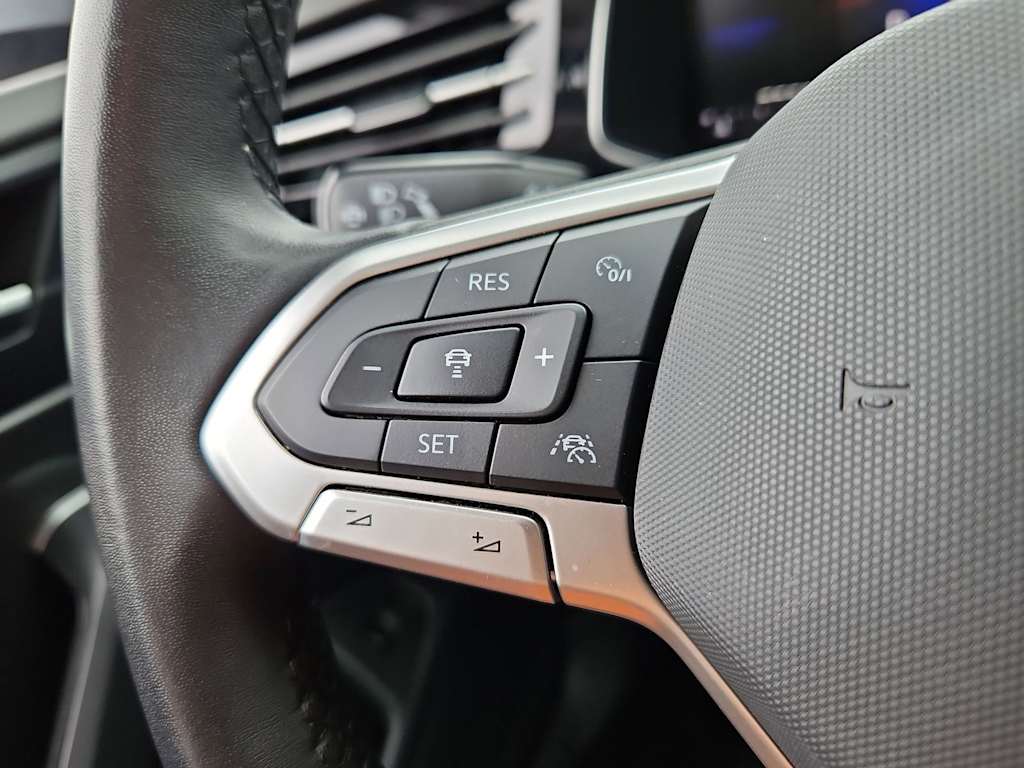 Thumbnail: 2025 Volkswagen Jetta - 30