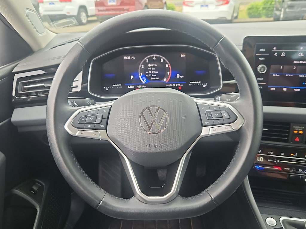 Thumbnail: 2025 Volkswagen Jetta - 13