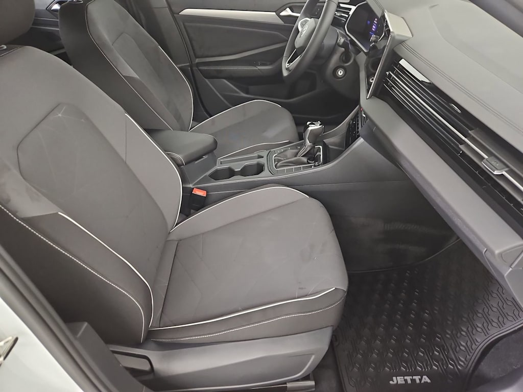 Thumbnail: 2026 Volkswagen Jetta - 12