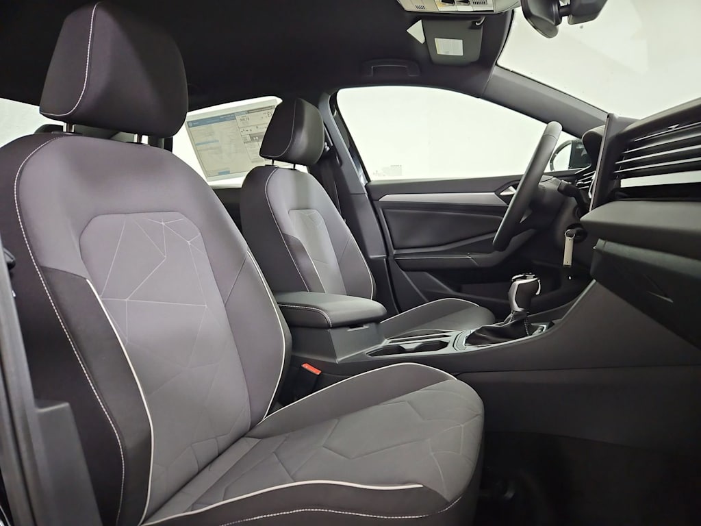 Thumbnail: 2026 Volkswagen Jetta - 28