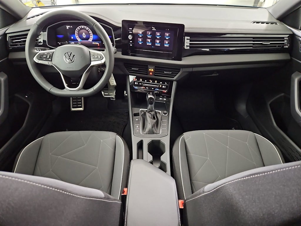 Thumbnail: 2026 Volkswagen Jetta - 10