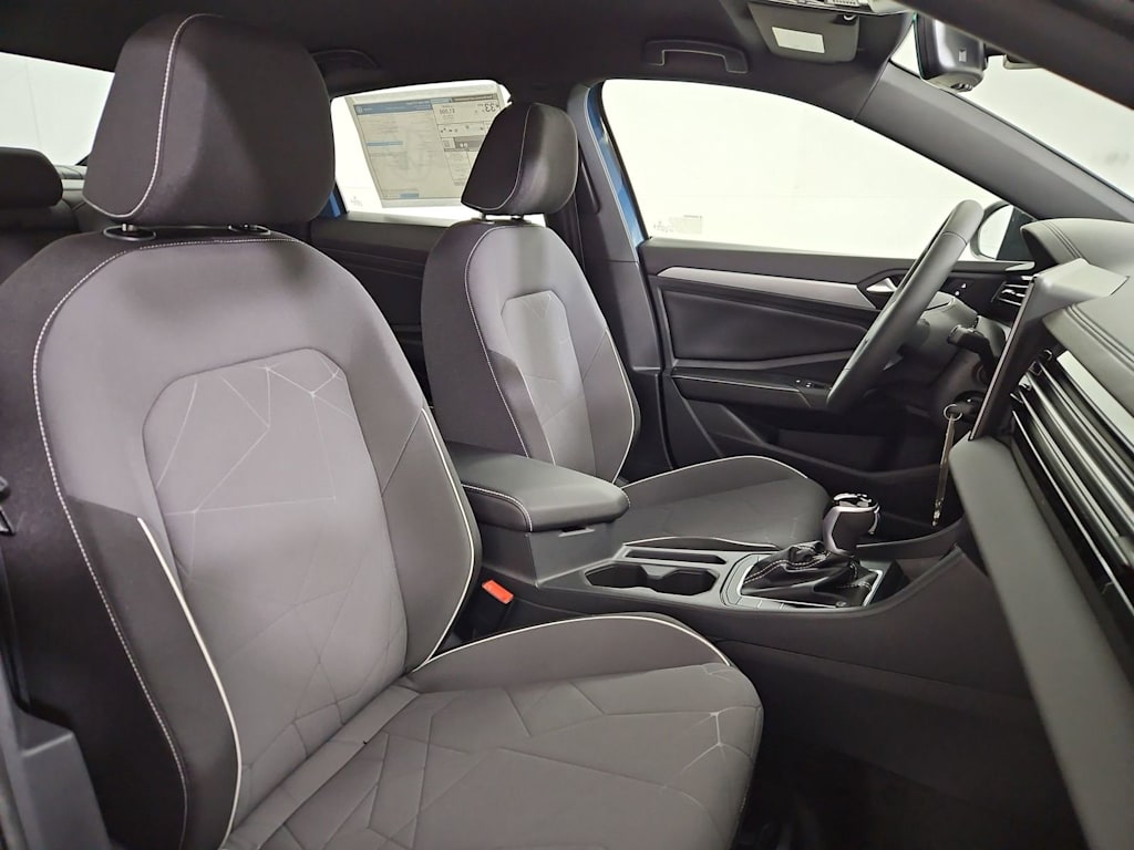 Thumbnail: 2026 Volkswagen Jetta - 28