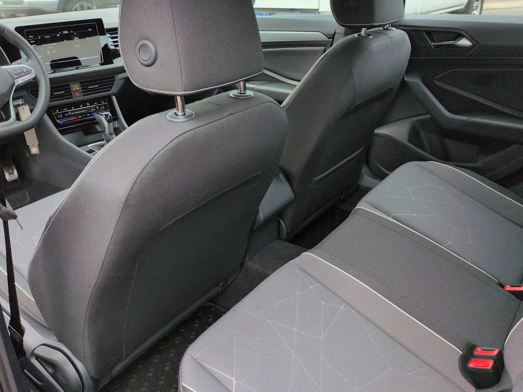 Thumbnail: 2026 Volkswagen Jetta - 12