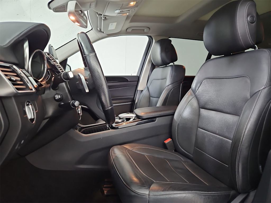 Thumbnail: 2017 Mercedes-Benz GLS - 11