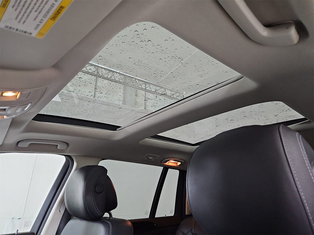 Thumbnail: 2017 Mercedes-Benz GLS - 28