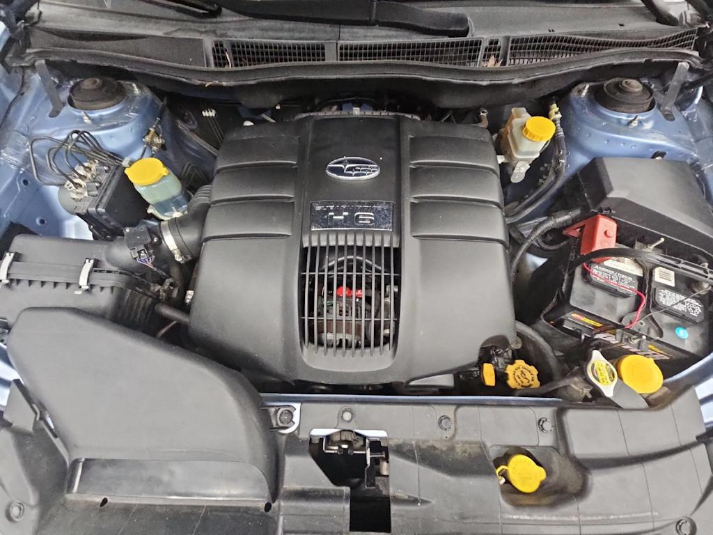 Thumbnail: 2011 Subaru Tribeca - 8
