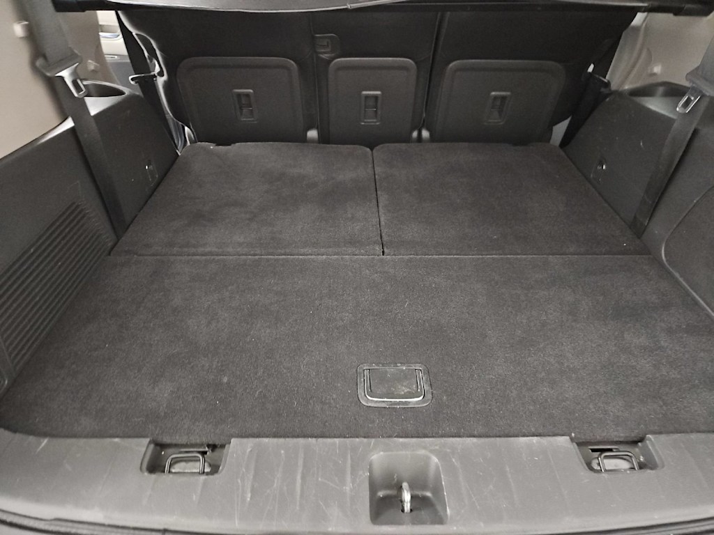 Thumbnail: 2011 Subaru Tribeca - 10