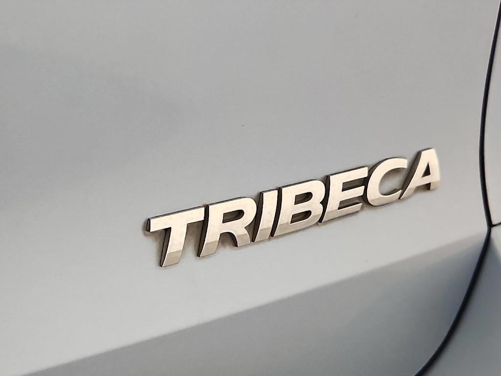 Thumbnail: 2011 Subaru Tribeca - 16