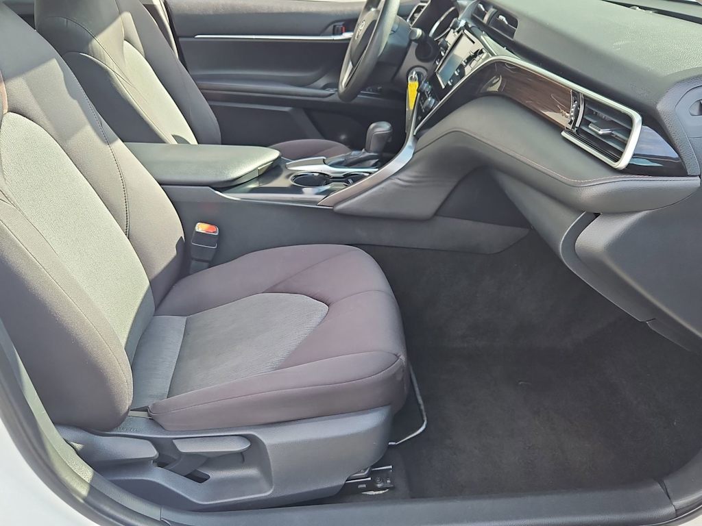 Thumbnail: 2018 Toyota Camry - 12