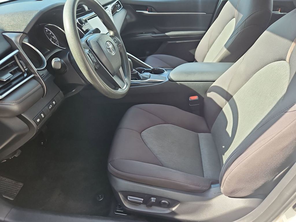 Thumbnail: 2018 Toyota Camry - 11