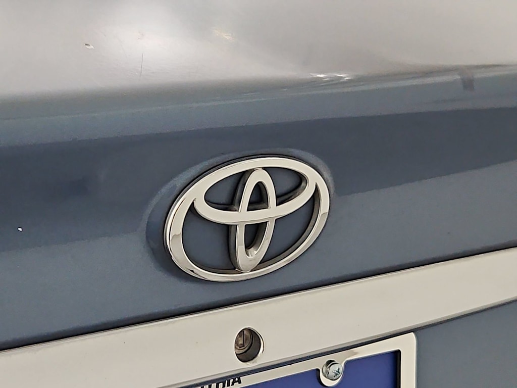 Thumbnail: 2004 Toyota Camry - 7