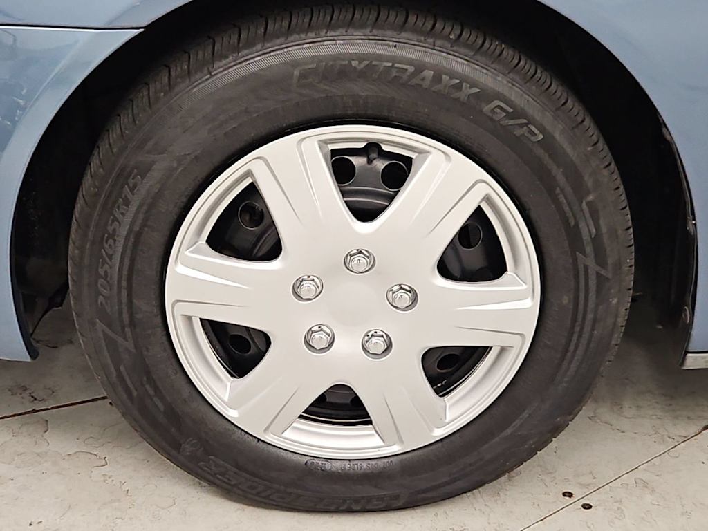 Thumbnail: 2004 Toyota Camry - 8