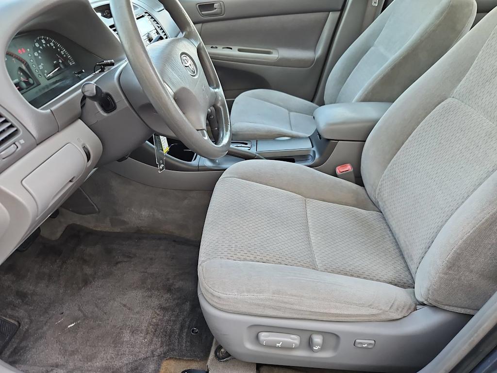 Thumbnail: 2004 Toyota Camry - 11