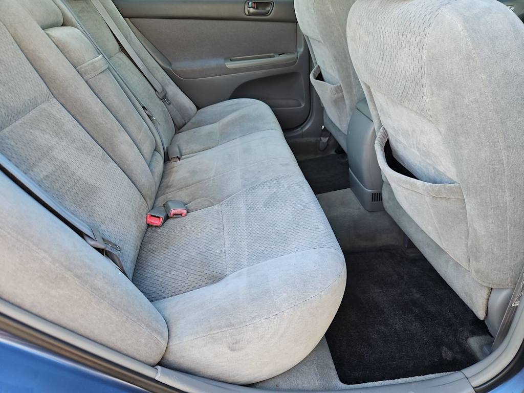 Thumbnail: 2004 Toyota Camry - 28