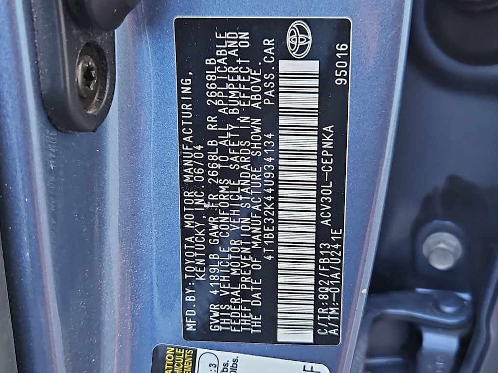 Thumbnail: 2004 Toyota Camry - 19