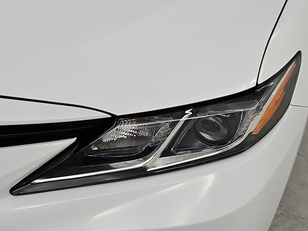 Thumbnail: 2022 Toyota Camry - 25
