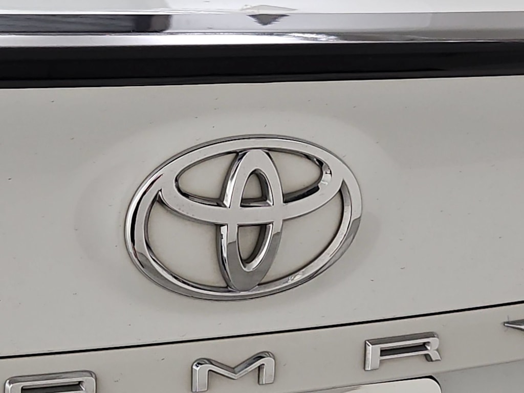 Thumbnail: 2020 Toyota Camry - 7