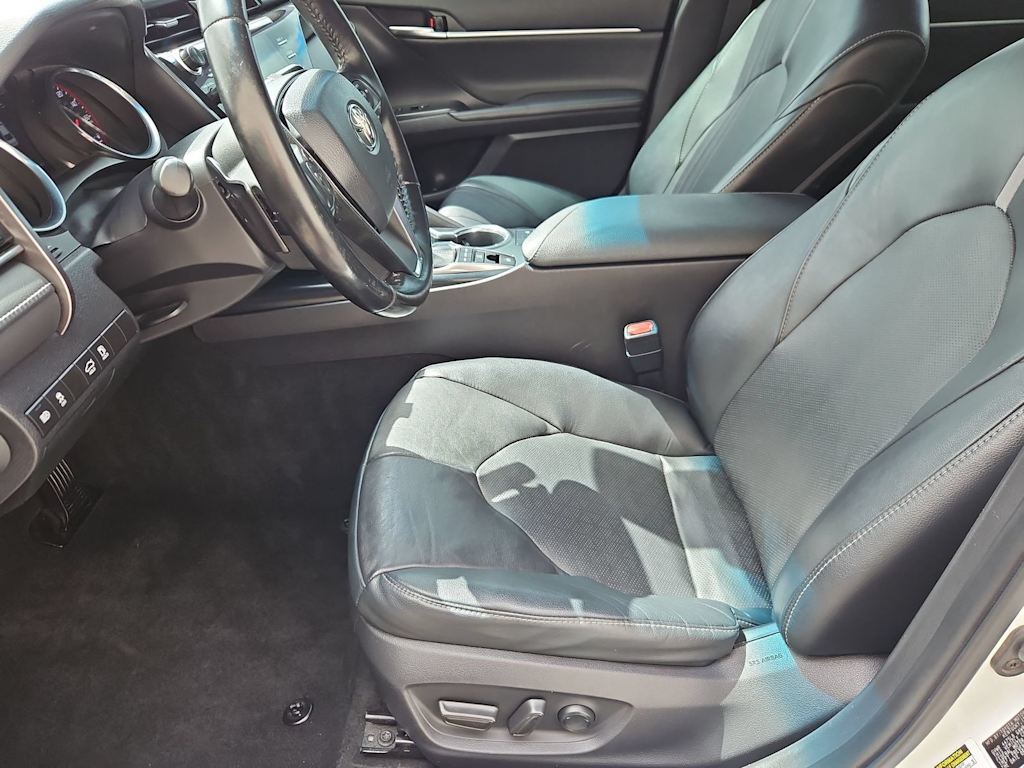Thumbnail: 2020 Toyota Camry - 11