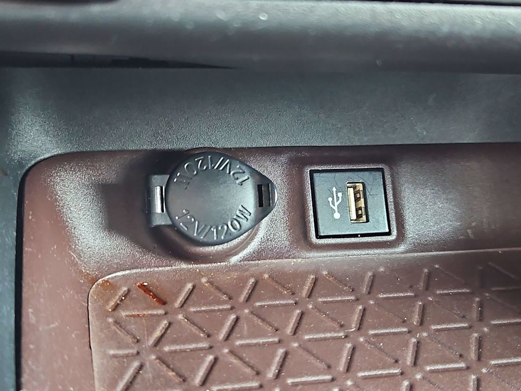 Thumbnail: 2023 Toyota RAV4 - 35