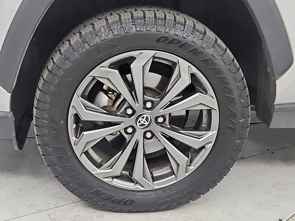 Thumbnail: 2023 Toyota RAV4 - 8