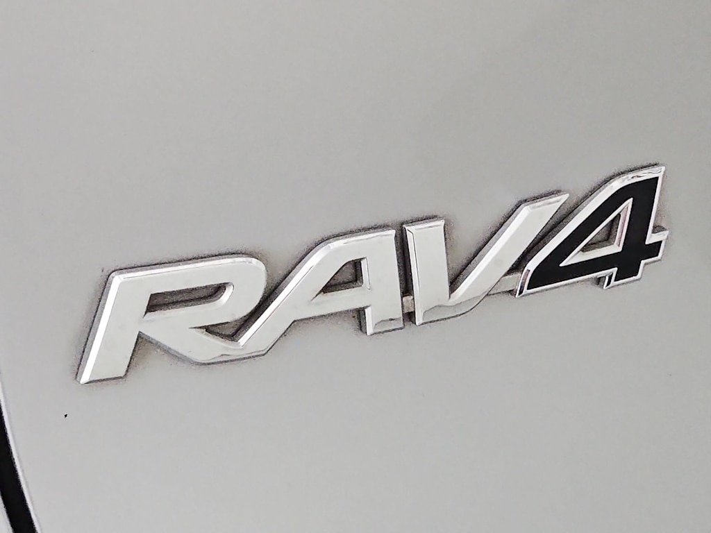 Thumbnail: 2023 Toyota RAV4 - 25